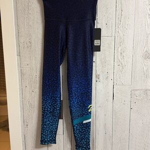 NWT - PELOTON HW Leggings Size Small